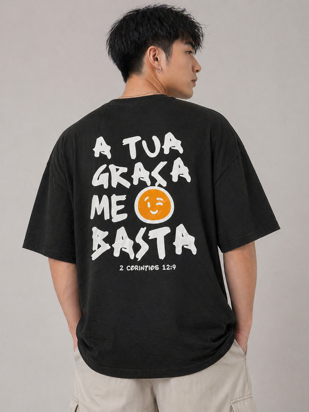 Camiseta Oversize Preta “A Tua Graça Me Basta”