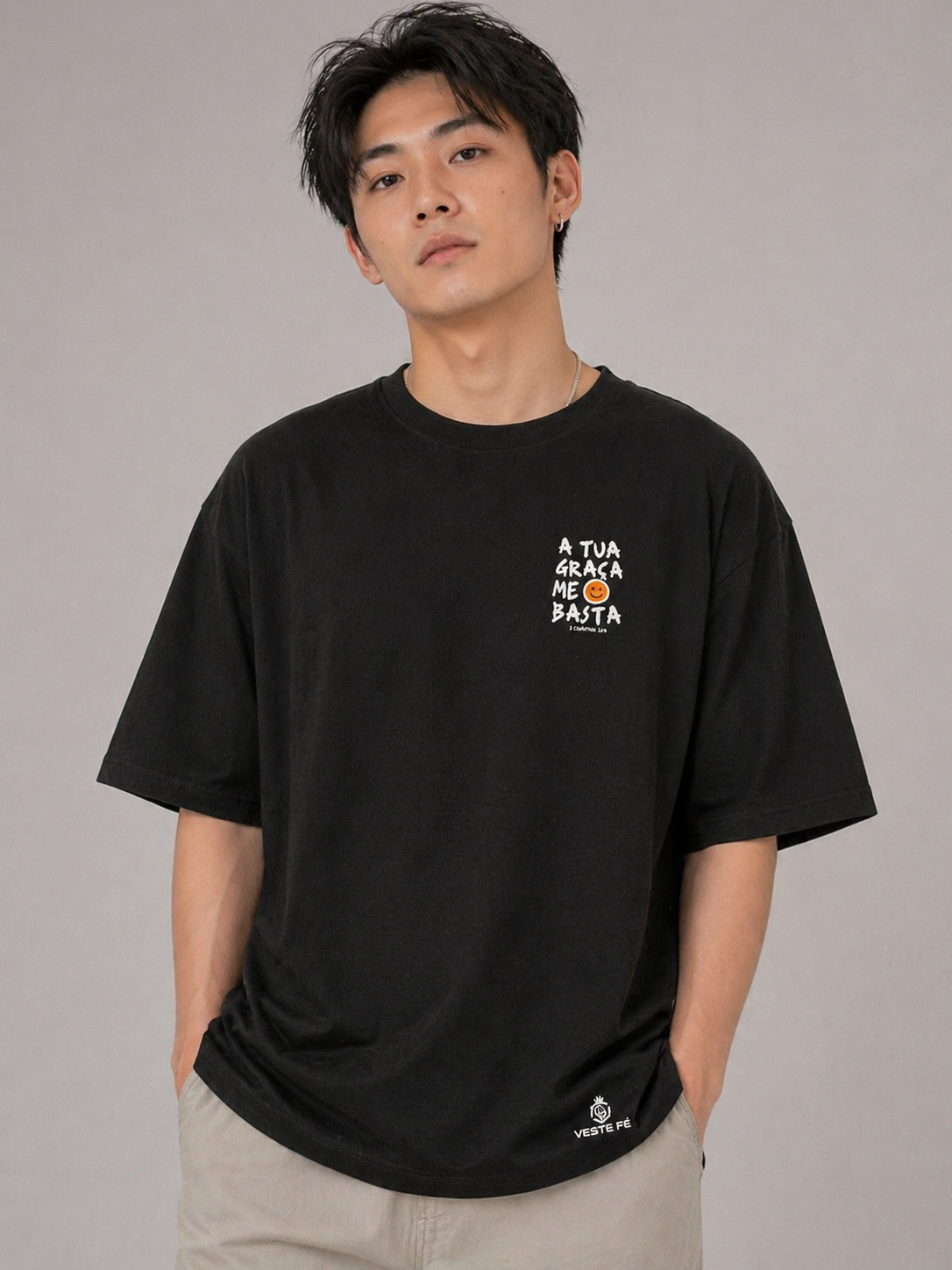 Camiseta Oversize Preta “A Tua Graça Me Basta”