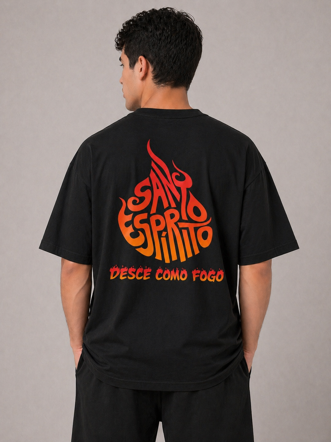 Camiseta Oversized “Santo Espírito – Desce Como Fogo”