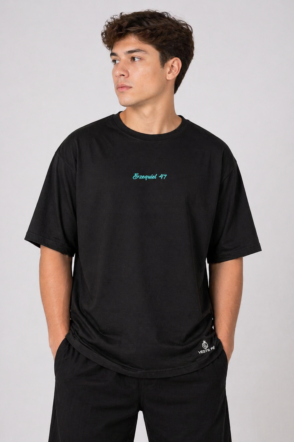 Camiseta Oversize Cristã “O Raso Não Me Serve Mais”