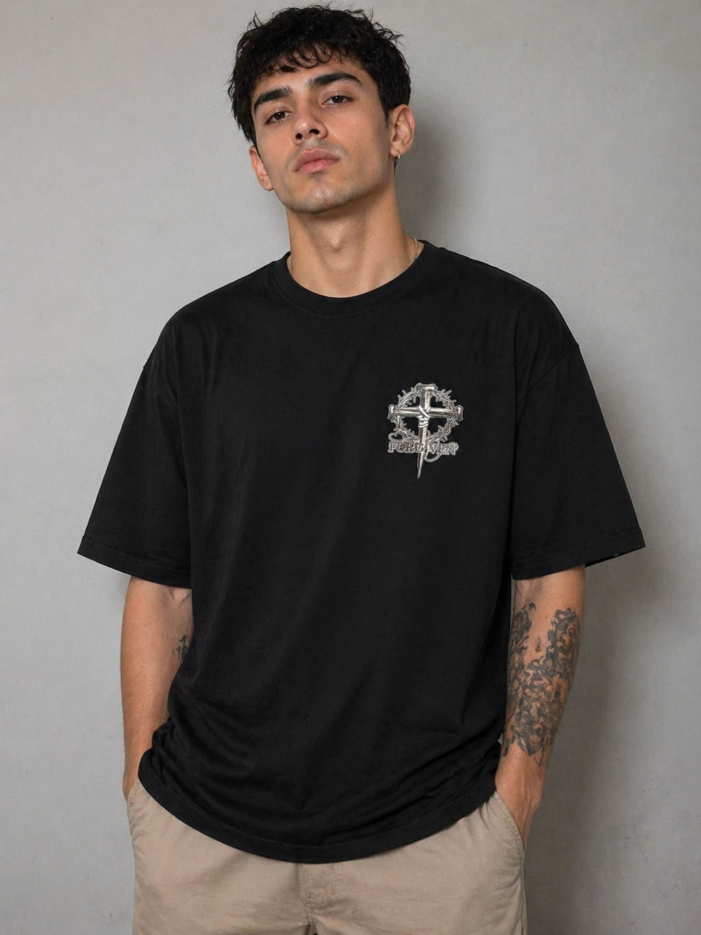 Camiseta Oversize Cristã  “Forgiven” – Fé, Graça e Estilo