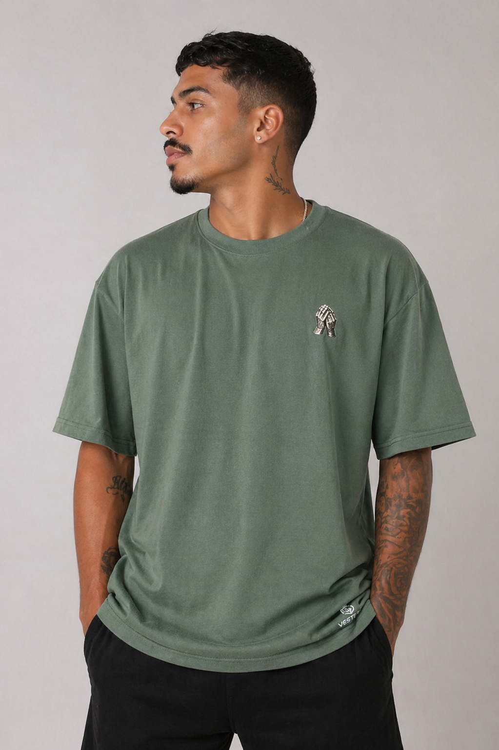 Camiseta Oversize Verde “YAHWEH – HESED”