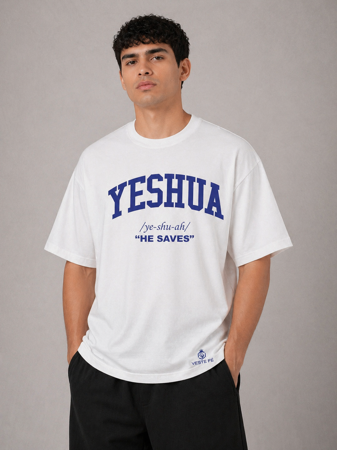 Camiseta Oversized Yeshua “He Saves”