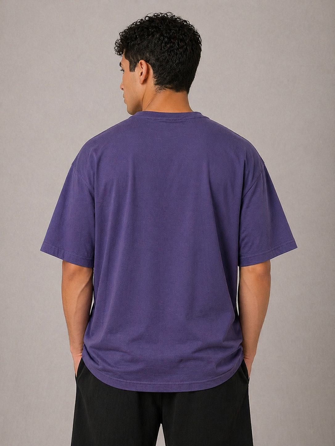 Camiseta Oversized Yeshua “He Saves”