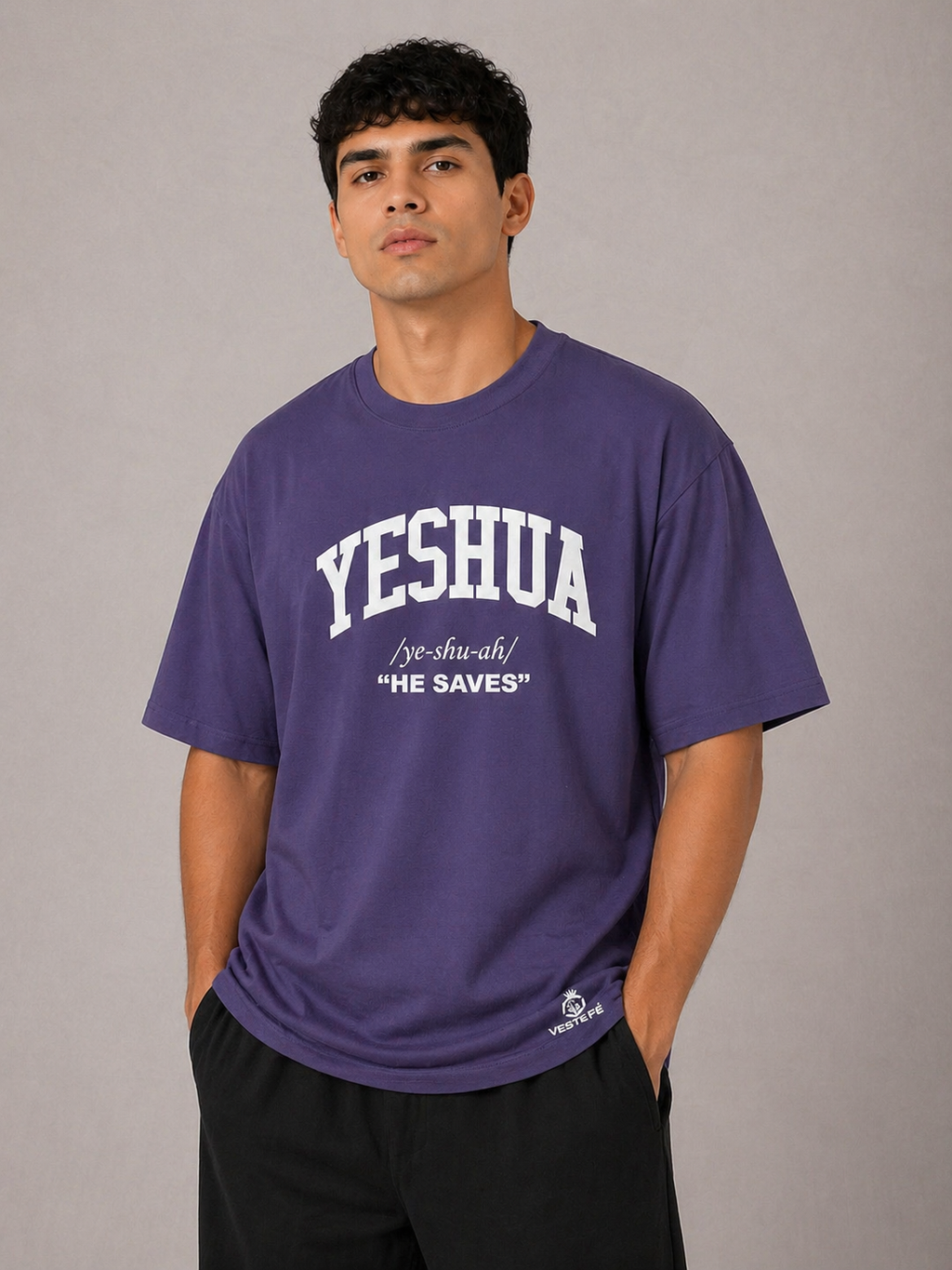 Camiseta Oversized Yeshua “He Saves”